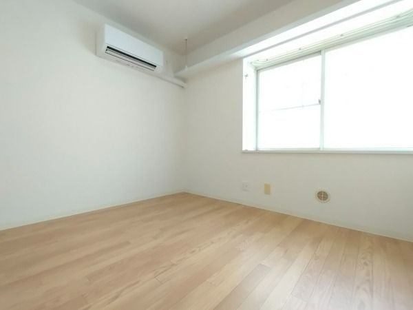 ＲｅＤＥＡＬ新小岩の内装