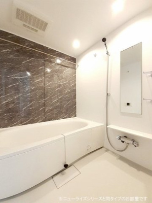 【浴室】 | ウィステリアＡ