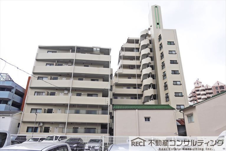 グランドプラザ王子公園の外観