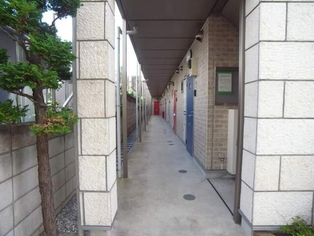 リリックコートハイビスカスのエントランス