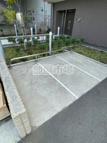 プレール・ドゥーク東向島のその他共用部分|バイク置き場