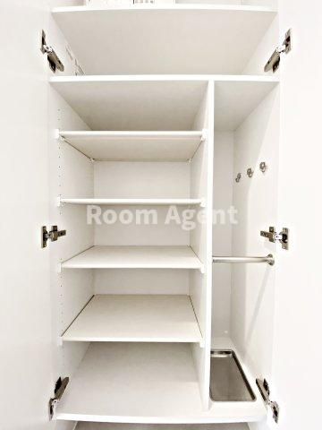 エスリード桜山ル・ヴェールの玄関