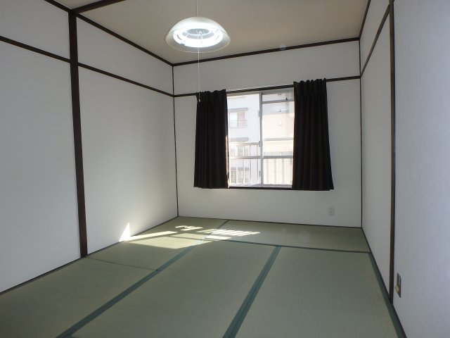 渦ヶ森コーポ12号館の和室