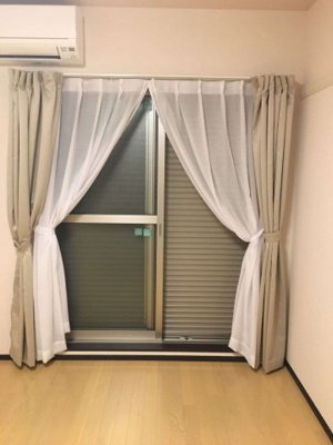 【居間・リビング】 | クレイノエスペランサ | 防犯シャッター有