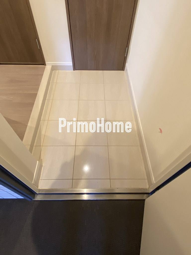 ステージグランデ秋葉原の玄関