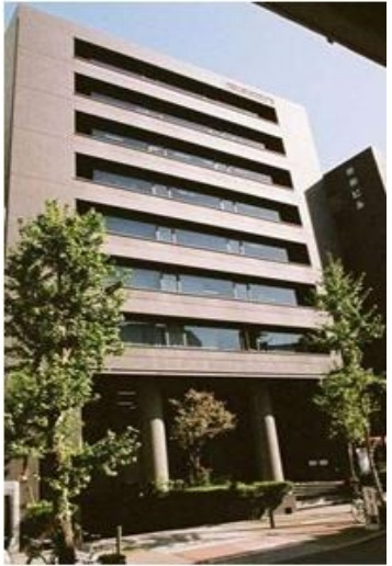 中尾ロイヤルビルの外観