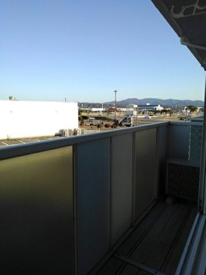 【バルコニー】 | ファミーユＡ