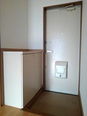 【玄関】 | ファミーユＡ