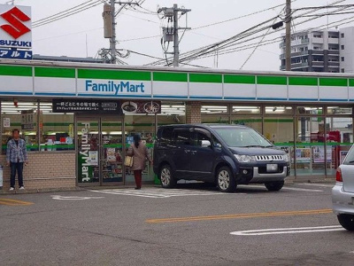【周辺】 | ファミーユＡ | ファミリーマートまで120m