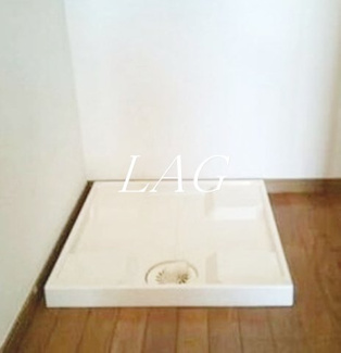 【設備】 | アストラコスモ新百合ヶ丘 | 室内洗濯機置き場です。