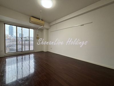 【居間・リビング】 | Vicolo横濱反町 | 南向き日当たり良好♪