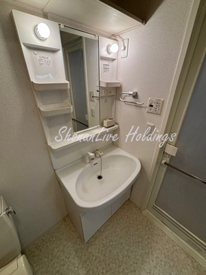 【洗面所】 | Vicolo横濱反町 | シャワー付き洗面台♪