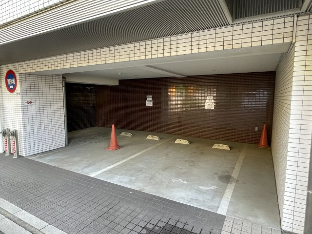 スパシエアルカーノ府中のエントランス