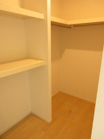 フレスクーラ　Ｂの収納