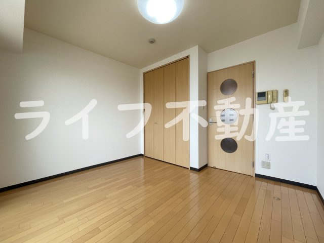 Celeb布施東　仲介手数料無料の居間・リビング|リビングです