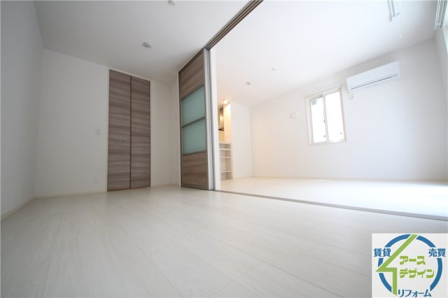 アンティークショコラ三番館の洋室