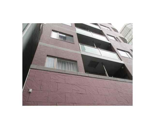 シャンブリーズ三越前の外観