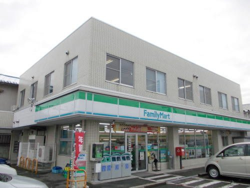 グリーンフェアの周辺|ファミリーマート 新田塚店まで750m