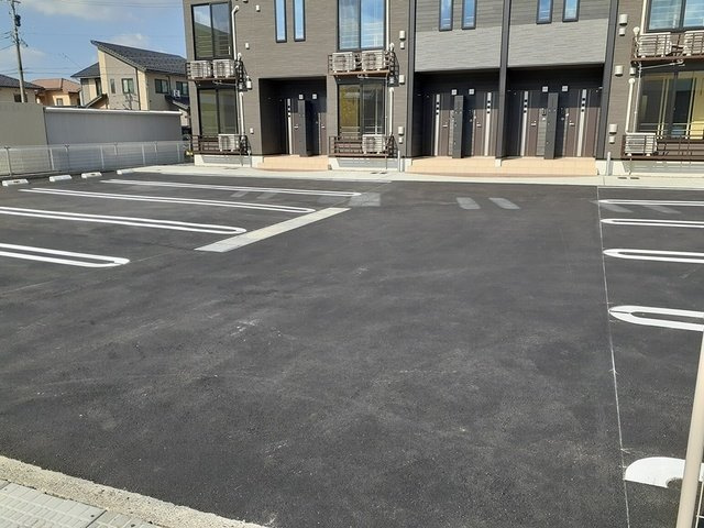 キョウハイムＤの駐車場