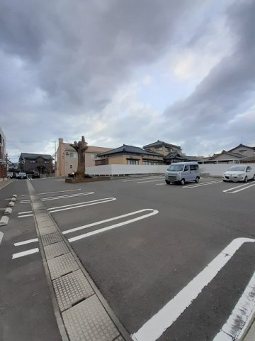 アルメリアＡの駐車場