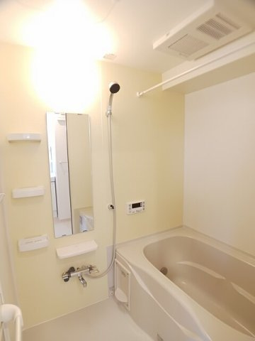 アルメリアＡの浴室