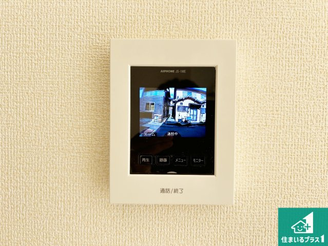 ●29(土)30(日)現地案内可能！　香芝市下田西　限定1邸の防犯設備|カラーモニターインターホン！声だけでなく来訪者の姿や顔がモニターで確認できるので、小さなお子様がいらっしゃるご家庭でも安心できます！