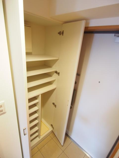 【設備】 | プロシード弁天町 | シューズボックスです