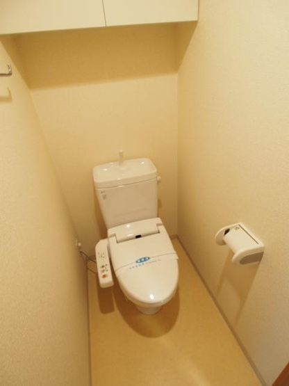 【トイレ】 | プロシード弁天町 | 落ち着いた色調のトイレです