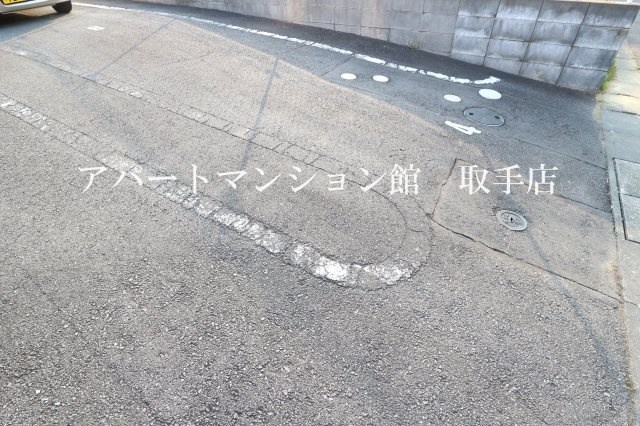 クローバーの駐車場