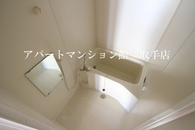 クローバーの浴室
