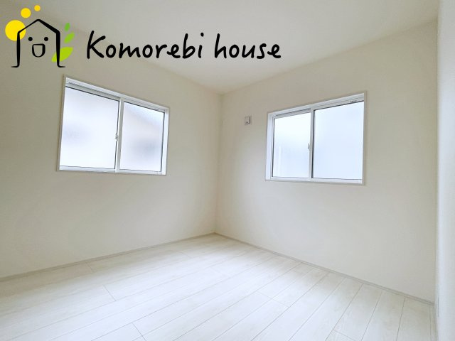 蓮田市馬込2丁目　新築一戸建て　ブルーミングガーデン　01の洋室|ゆったりした洋室です
