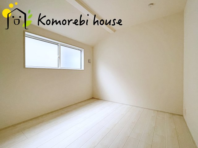 蓮田市馬込2丁目　新築一戸建て　ブルーミングガーデン　01の子供部屋|ゆったりした子供部屋です