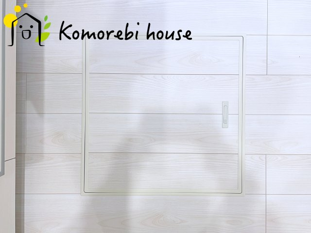 蓮田市馬込2丁目　新築一戸建て　ブルーミングガーデン　01の内装|床下収納です
