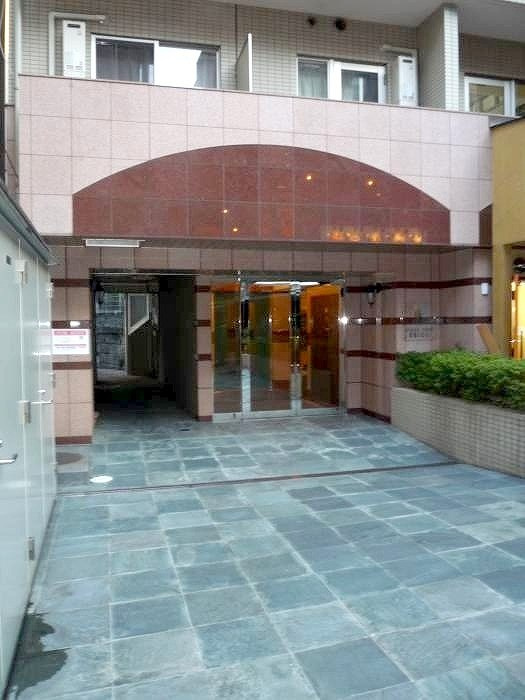 ステージファースト恵比寿のエントランス