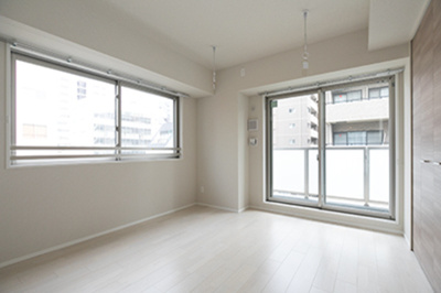 【居間・リビング】 | フトューロ東神田 | ※写真は同タイプ住戸です。