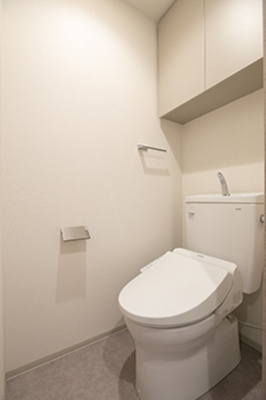 【トイレ】 | アーバンプレミア秋葉原 | ※写真は同タイプ住戸です。