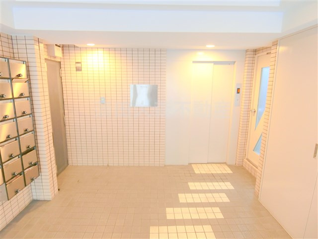 ベルザ平和島のエントランス