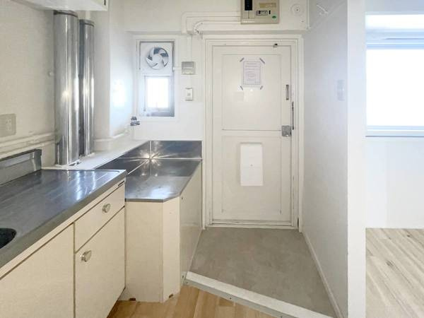 ビレッジハウス岩倉Ⅰ4号棟の玄関|ビレッジハウスの同一物件・同一タイプの間取りの写真です