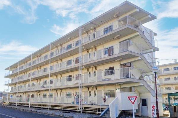 ビレッジハウス岩倉Ⅰ4号棟の外観