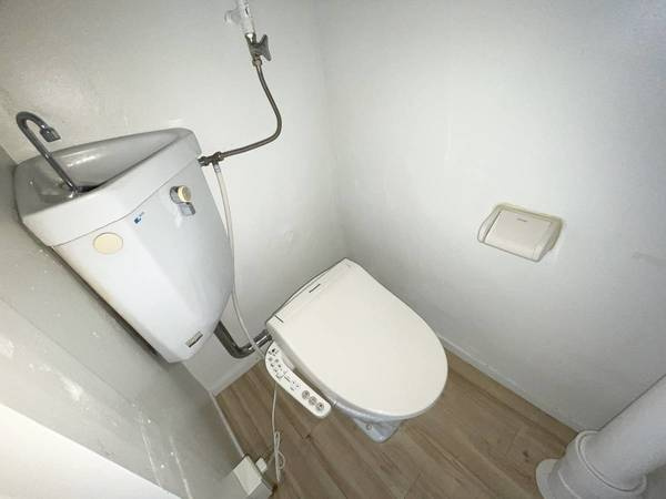 ビレッジハウス岩倉Ⅰ4号棟のトイレ|ビレッジハウスの同一物件・同一タイプの間取りの写真です