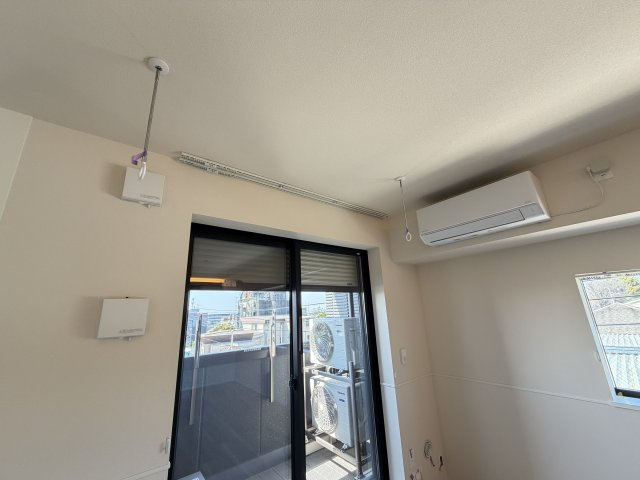 ＧＲＥＥＮ　ＣＲＥＳＴ　グリーンクレストの内装|★防犯シャッター★室内物干しフック★