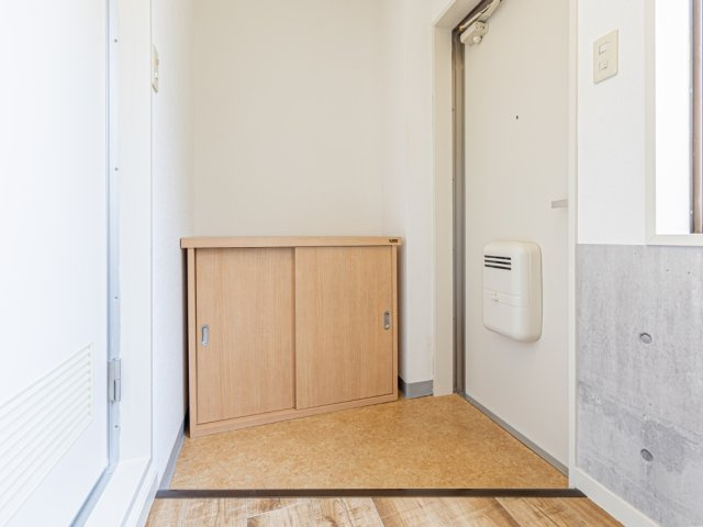 メゾンブランシェの玄関