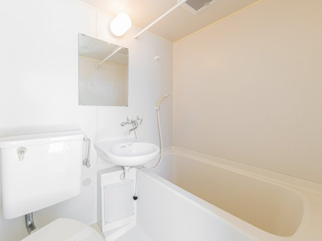 メゾンブランシェの浴室