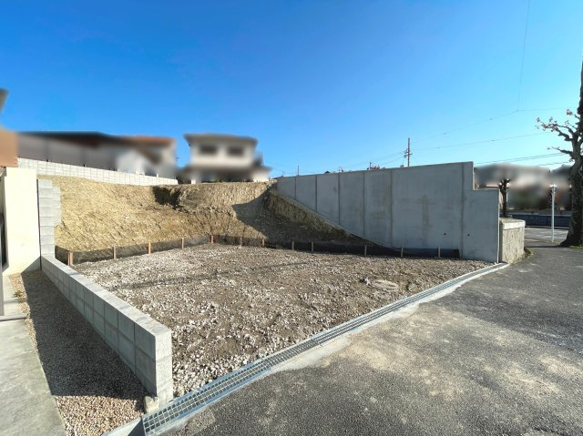 【外観】 | 四日市市三滝台３丁目 | ゆとりの敷地面積約１２８坪　建築条件ありません