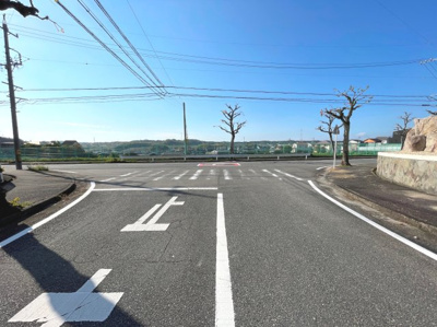 【前面道路含む現地写真】 | 四日市市三滝台３丁目 | 前面道路