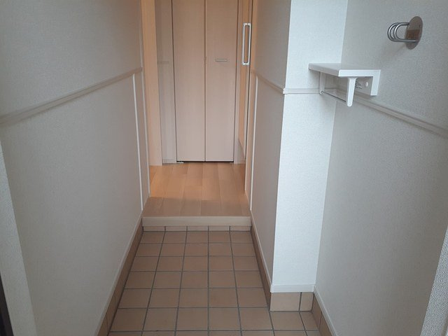 リヨン　鯖江　０２の玄関