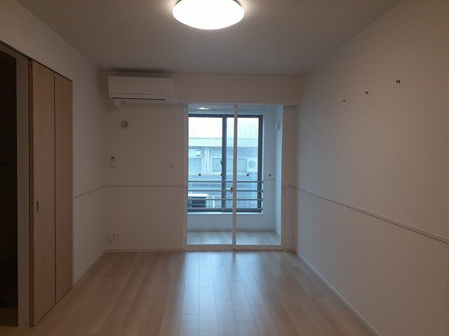 リヨン　鯖江　０２の居間・リビング