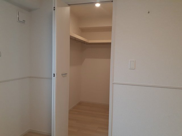 リヨン　鯖江　０２の収納