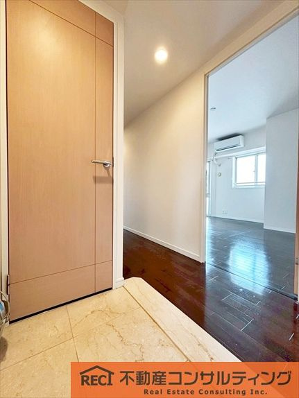 セレッソコート甲子園口ディアナの玄関