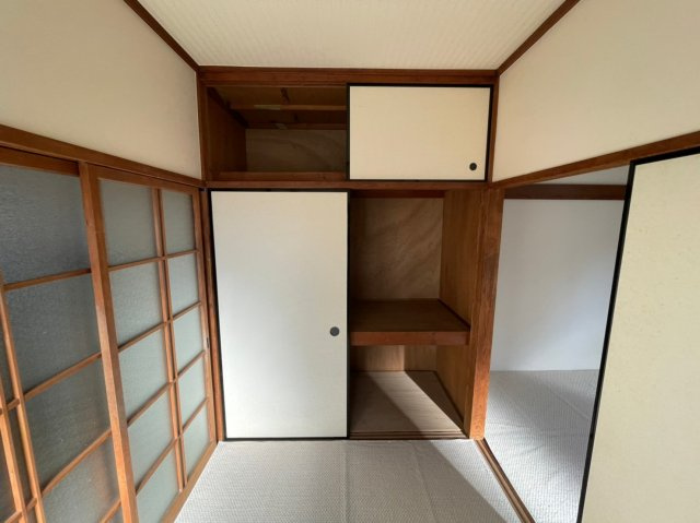 俊明荘の収納